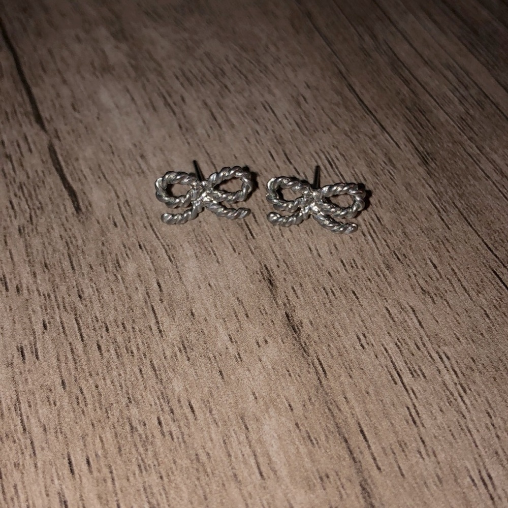 Braided bow earrings